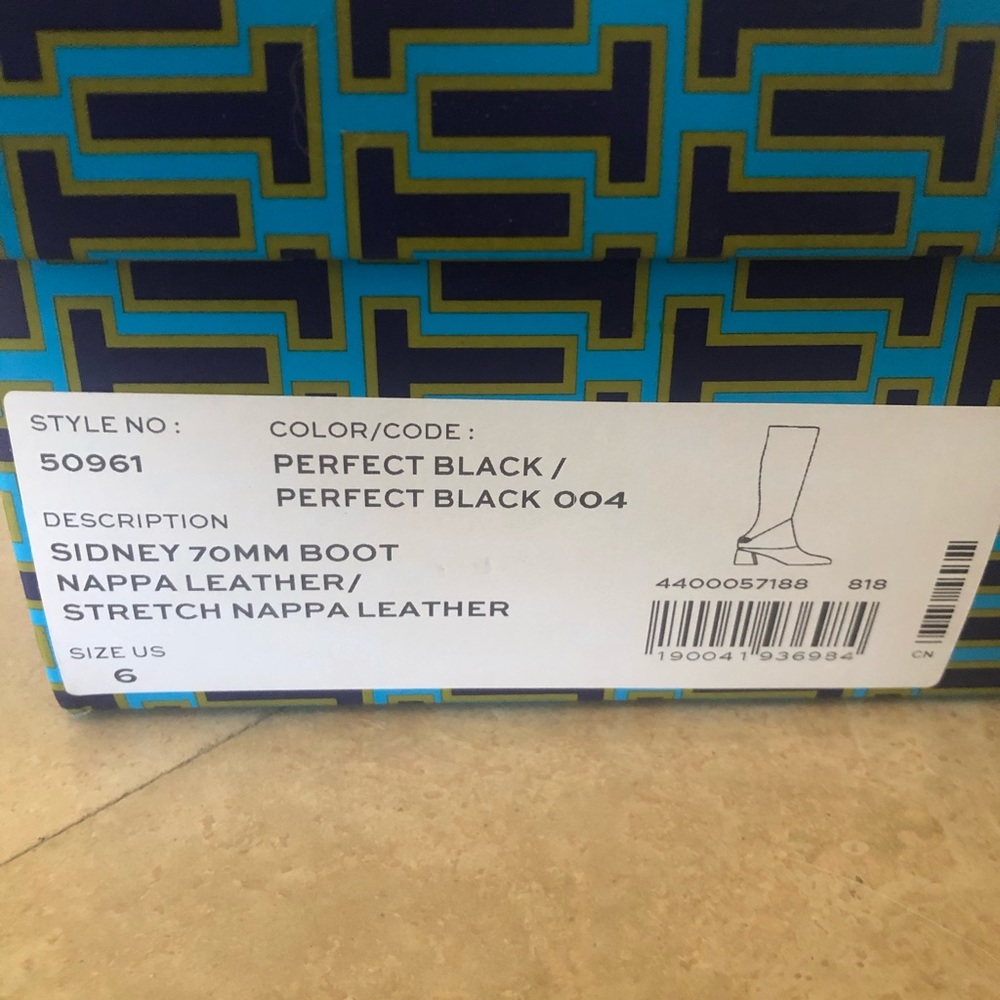 BNIB Tory Burch Sidney Boot - Picture 4 of 6